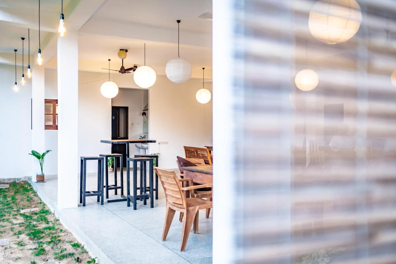 Dorian Guest House And Restaurant เวลิกามา ภายนอก รูปภาพ