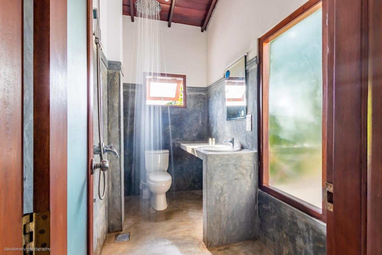 Dorian Guest House And Restaurant เวลิกามา ภายนอก รูปภาพ